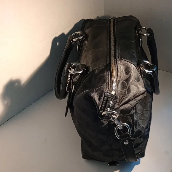 Black Coach Bag - Picture 3 of 10